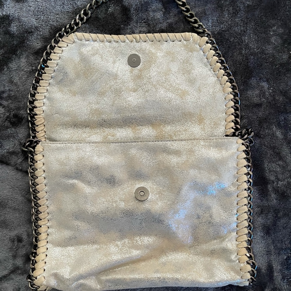 Sold - Picture 2 of 6